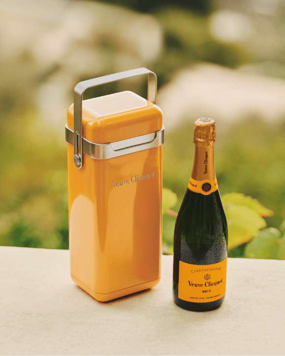 Clicquot Cooler - Champagne Veuve Brut Yellow Label NV (Decanter: 94, Bettane + Desseauve: 93)