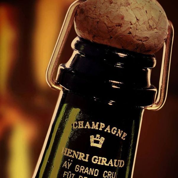 Champagne Henri Giraud MV 17 with Gift Box (JS: 95)