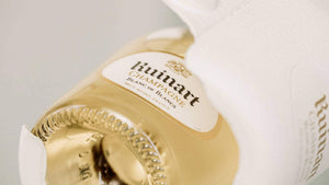 Ruinart Blanc de Blancs Brut with the Second Skin Case (RP: 91)